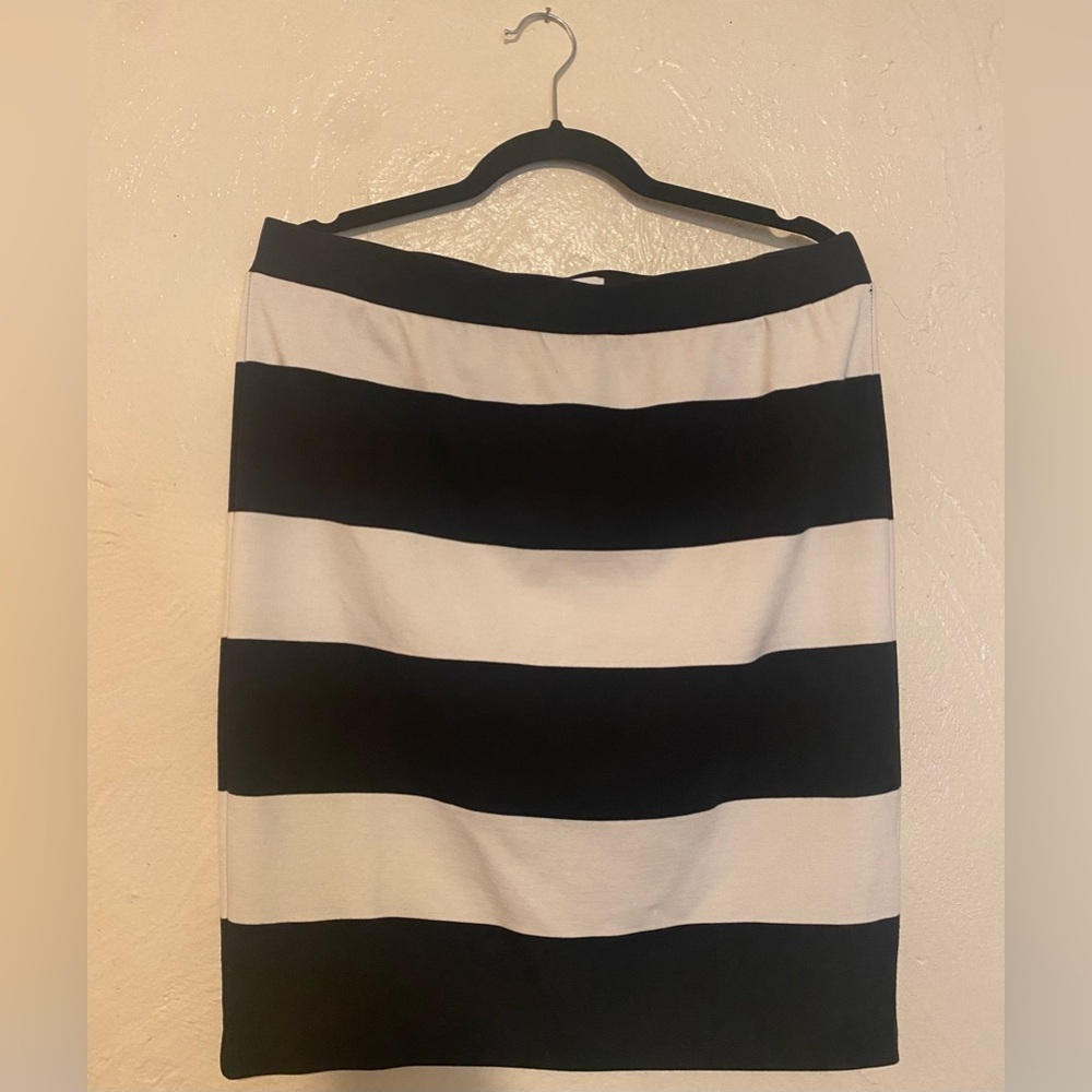 Elle skirt